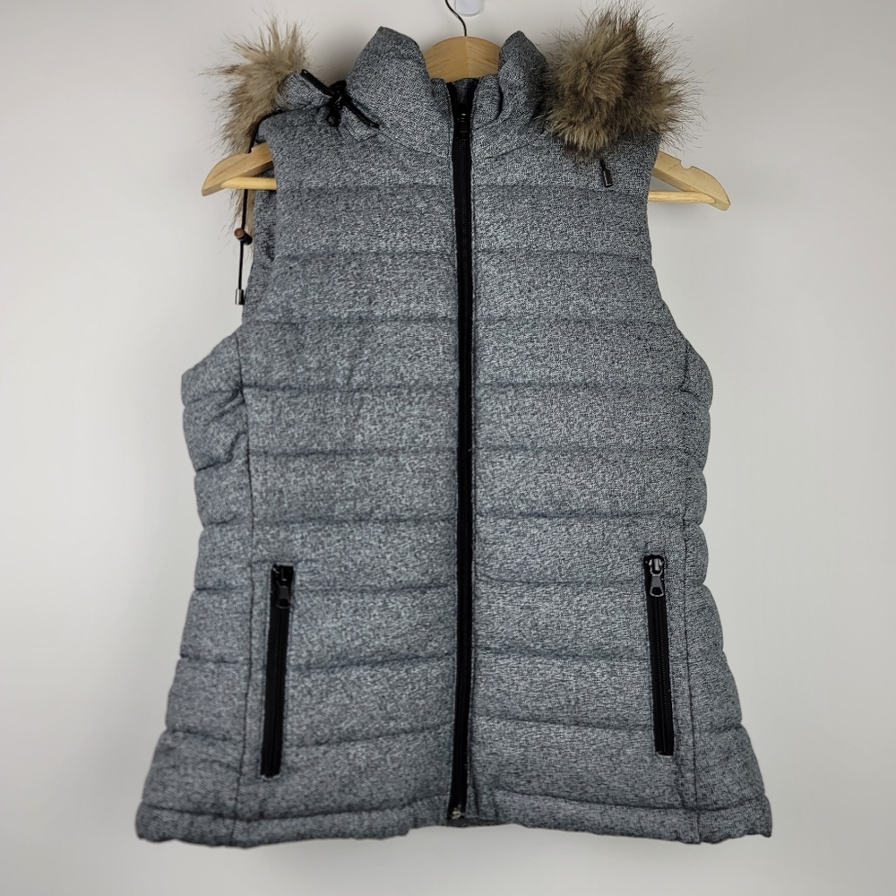 NWT Banana Republic vest quilt hooded vest size small